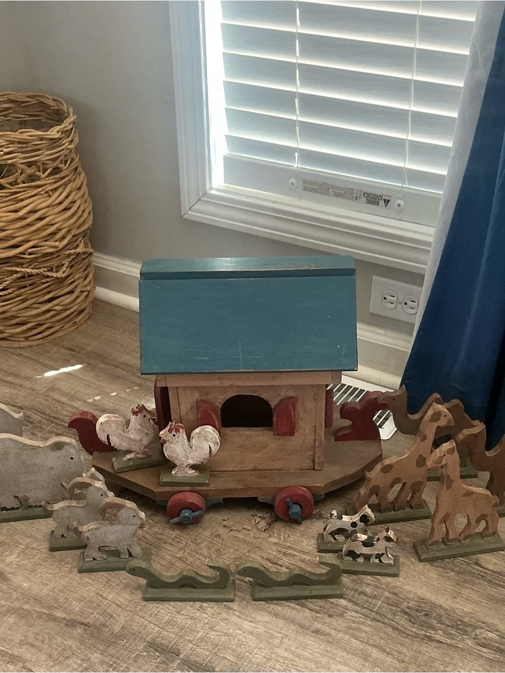 Handpainted Wooden Noah's Ark Toy with Animals removable Blue Roof handmade
